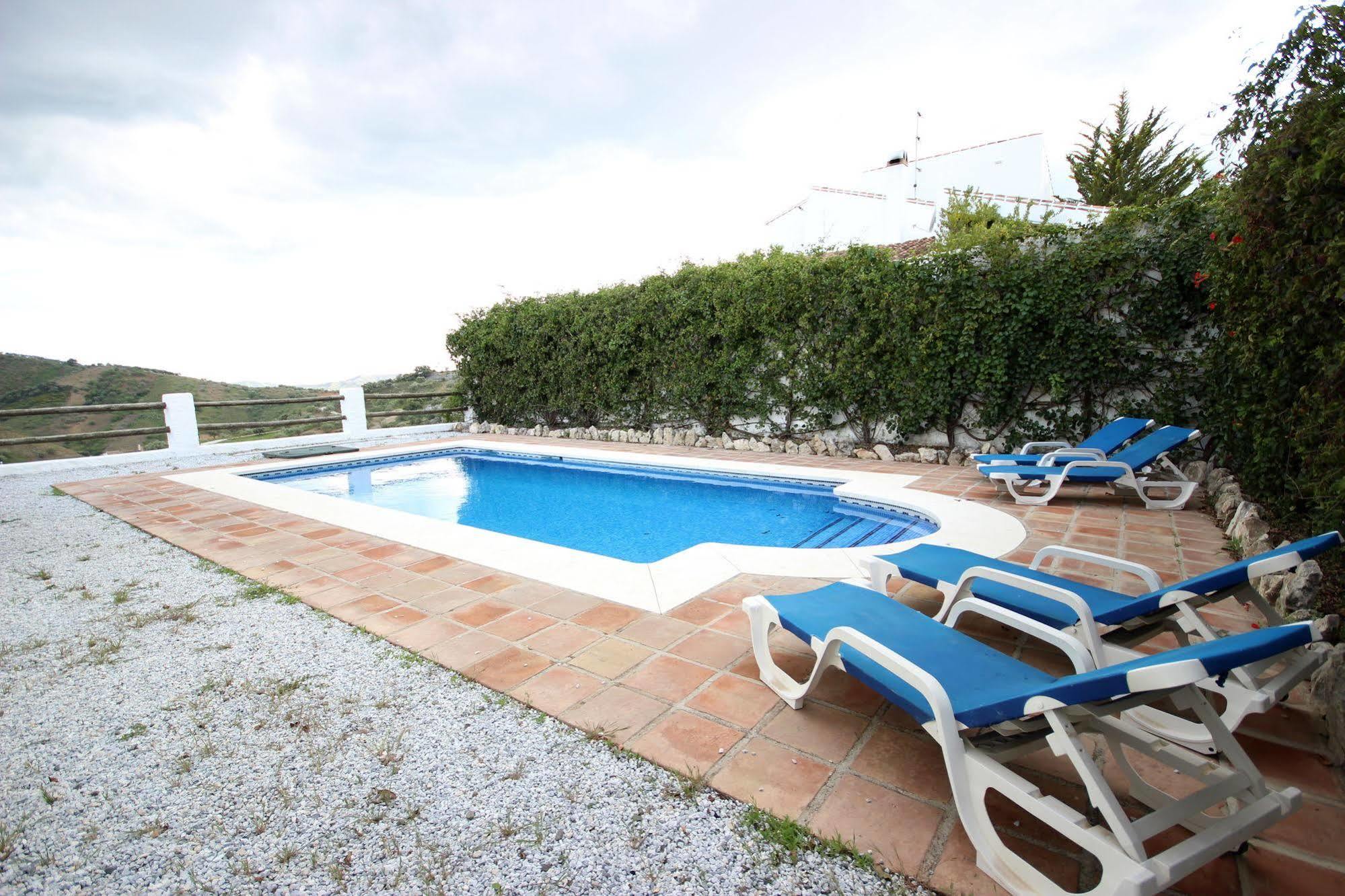 Casas De Cantoblanco Vinuela Exterior photo
